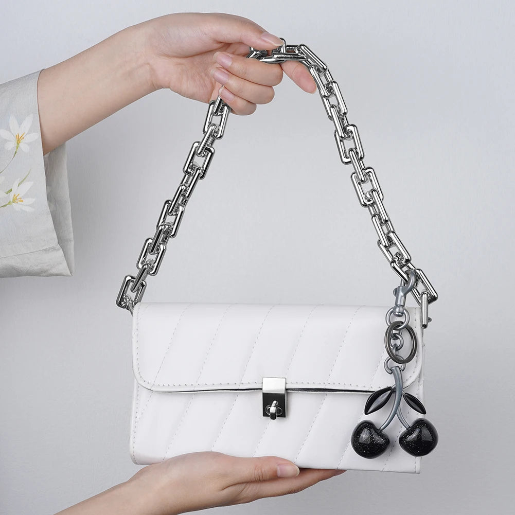 Porte‑clés Cerise – Accessoire fun et coloré